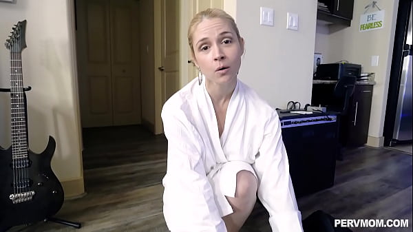 Big Ass Blonde Milf Stepmother Discovers Her Stepson Watches Stepmom Porn  Big Ass Woman Porn
