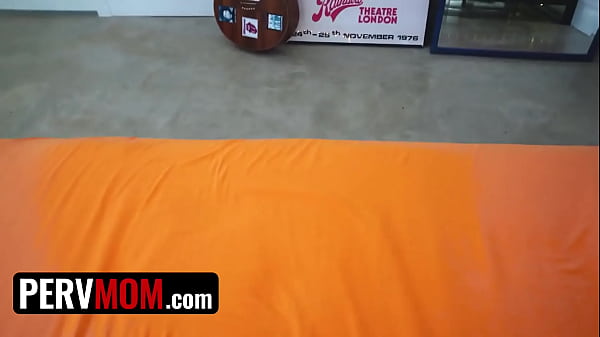 Pervmom Pov - Big Assed Milf Stepmom Gives Stepson The Best Blowjob Of His Life  Big Juicy Ass Porn